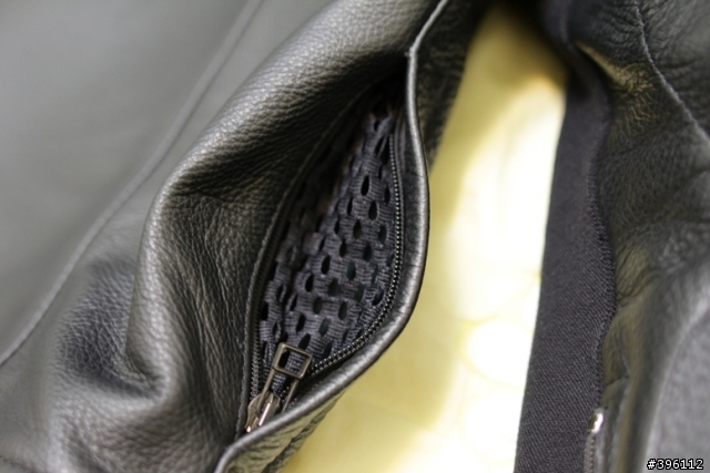 低調的質感!! Dainese new DELMAR 皮衣與 DELTA PRO皮褲合體!!