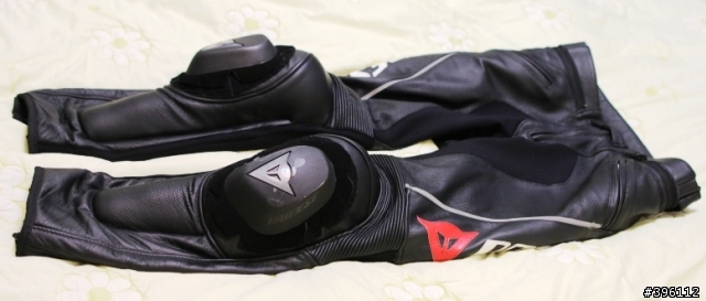 低調的質感!! Dainese new DELMAR 皮衣與 DELTA PRO皮褲合體!!