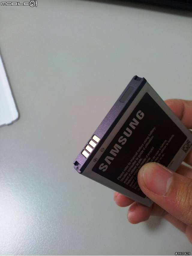 Galaxy S2 白色款電池背蓋 2000mAh 入手~ ! !