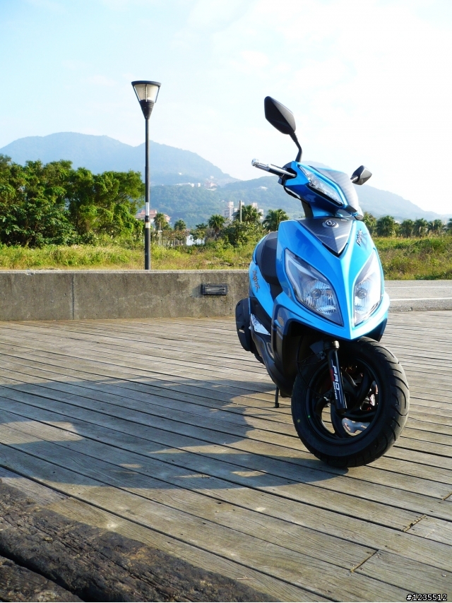 (2/10新增燈眉施工)2012 New Fighter ZR 精品+新車開箱