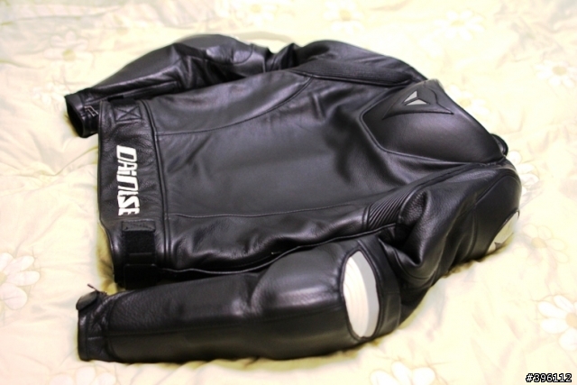 低調的質感!! Dainese new DELMAR 皮衣與 DELTA PRO皮褲合體!!