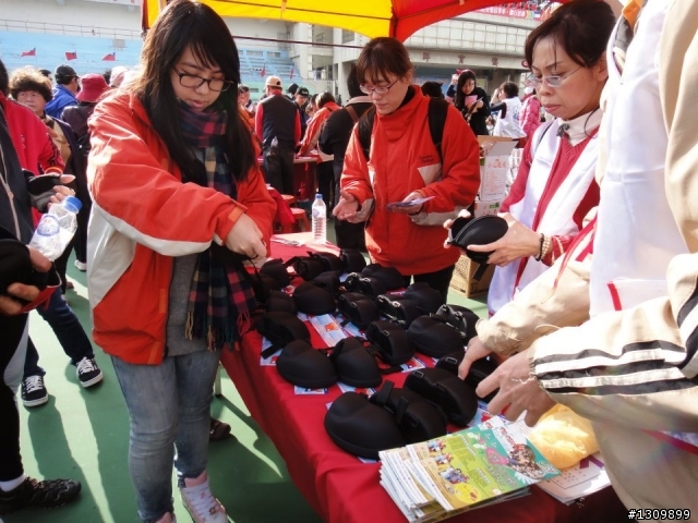新年新氣象 ^^,彰化縣101年元旦升旗典禮