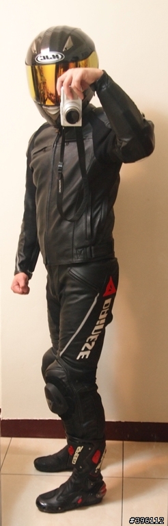 低調的質感!! Dainese new DELMAR 皮衣與 DELTA PRO皮褲合體!!