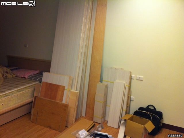 假日長工系列Part 2 -DIY組合衣櫃+IKEA矮凳+IKEA洗衣籃+簡易電視牆