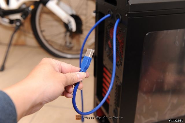 低調實用免腰力的Sharkoon Tauron 御天者