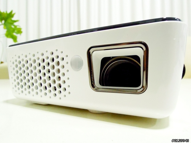 BenQ LED掌上型微投影機GP2入手開箱