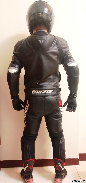 低調的質感!! Dainese new DELMAR 皮衣與 DELTA PRO皮褲合體!!