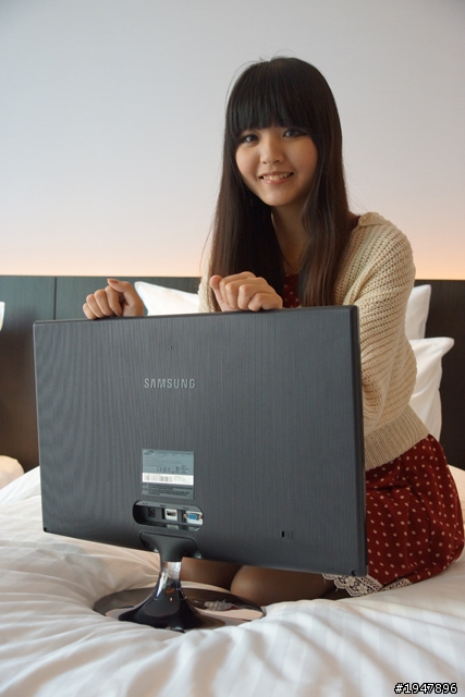 滿足妹妹目珠慾望與享受需求!光華採購Samsung SB350 + 美麗殿 一遊!