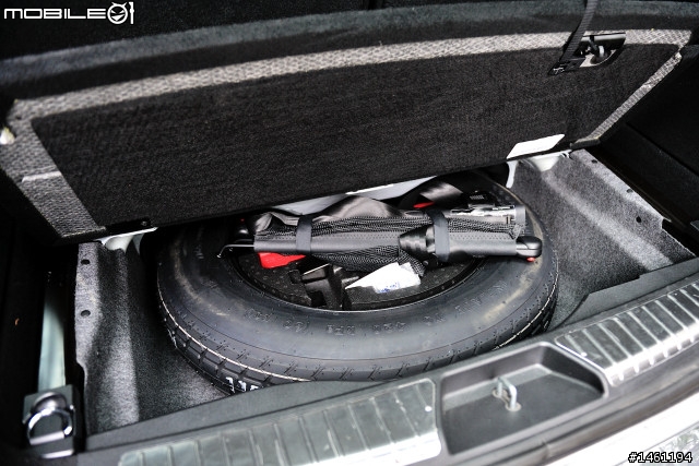 極大化休旅訴求 Mercedes-Benz GL 350 CDI BlueEFFICIENCY