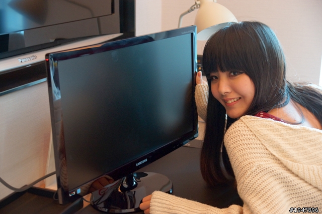 滿足妹妹目珠慾望與享受需求!光華採購Samsung SB350 + 美麗殿 一遊!