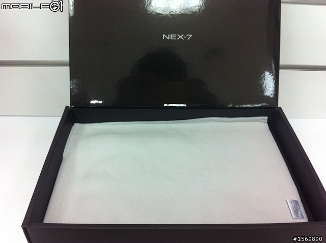 NEX-7質感驚艷,不負責任開箱!!