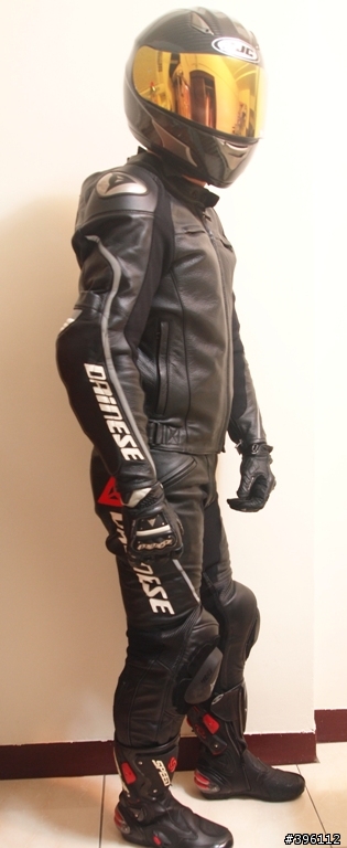低調的質感!! Dainese new DELMAR 皮衣與 DELTA PRO皮褲合體!!