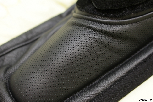 低調的質感!! Dainese new DELMAR 皮衣與 DELTA PRO皮褲合體!!