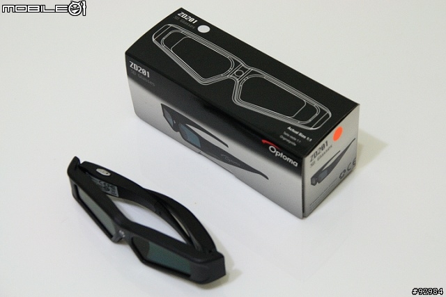 我的第一台投影機 Optoma 3DW1