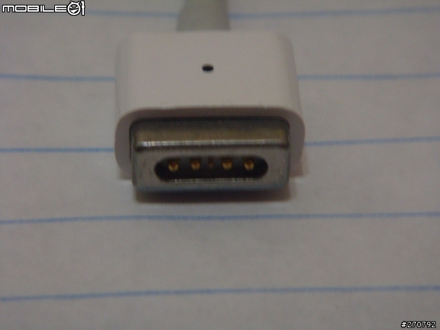 我的APPLE MAC NB終於可以用行動電源另外充電使用了