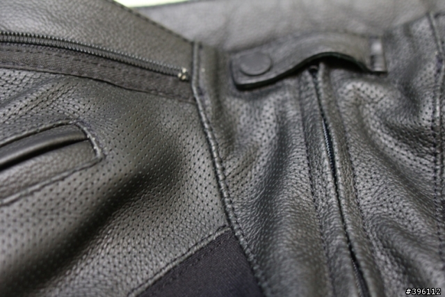 低調的質感!! Dainese new DELMAR 皮衣與 DELTA PRO皮褲合體!!