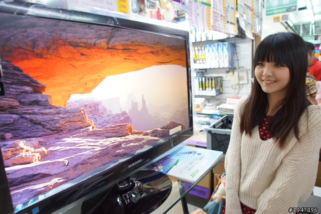 滿足妹妹目珠慾望與享受需求!光華採購Samsung SB350 + 美麗殿 一遊!