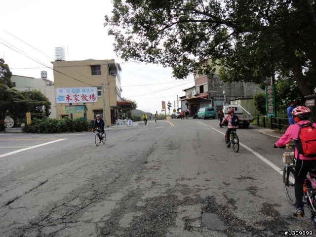新年新氣象 ^^,彰化縣101年元旦升旗典禮