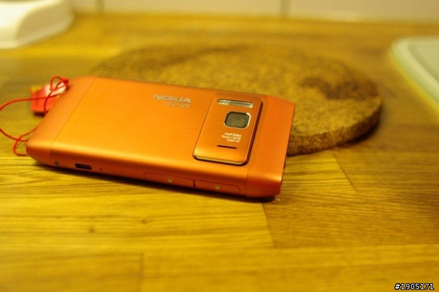 Nokia N8 開箱 火橘