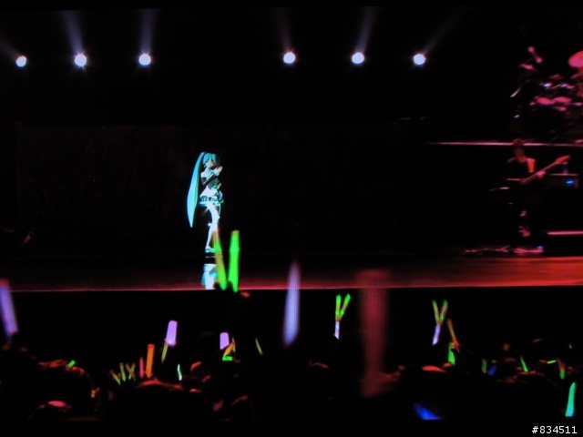 【開箱分享】超越國界與種族的歌姬__{初音ミク}「MIKUNOPOLIS in LOS ANGELES」美國洛杉磯LIVE-BD映像盤