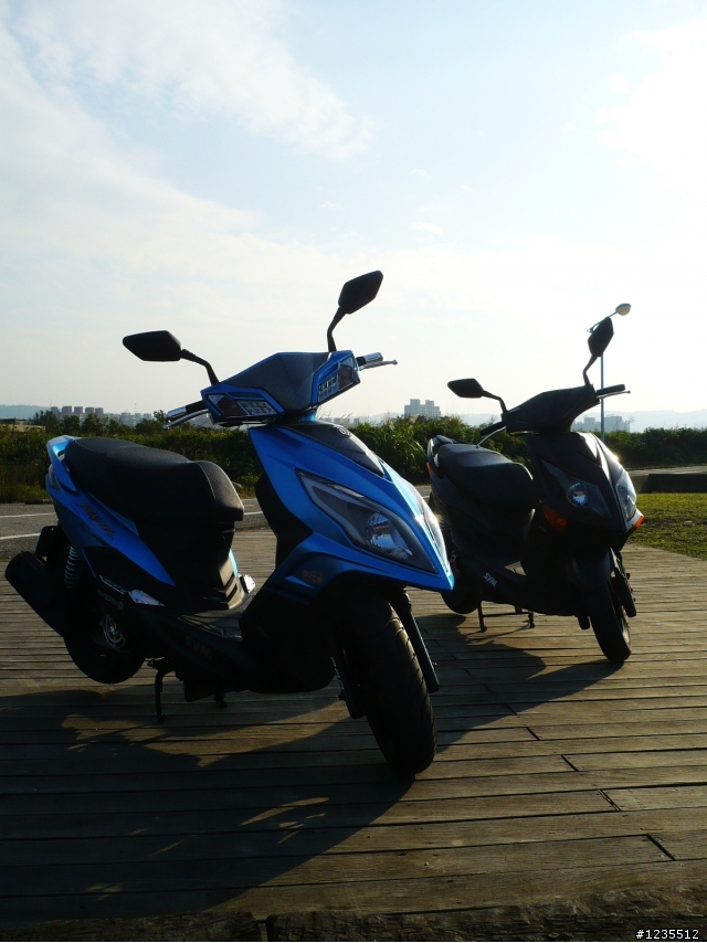 (2/10新增燈眉施工)2012 New Fighter ZR 精品+新車開箱