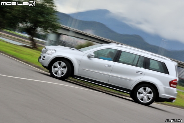 極大化休旅訴求 Mercedes-Benz GL 350 CDI BlueEFFICIENCY