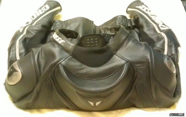 低調的質感!! Dainese new DELMAR 皮衣與 DELTA PRO皮褲合體!!