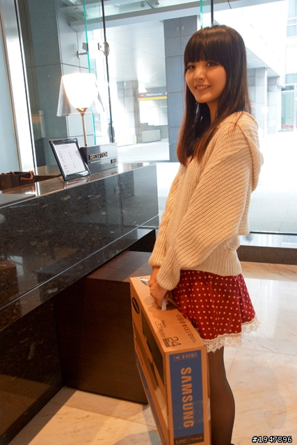 滿足妹妹目珠慾望與享受需求!光華採購Samsung SB350 + 美麗殿 一遊!