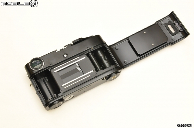 手動底片相機大亂鬥: RF VS. SLR