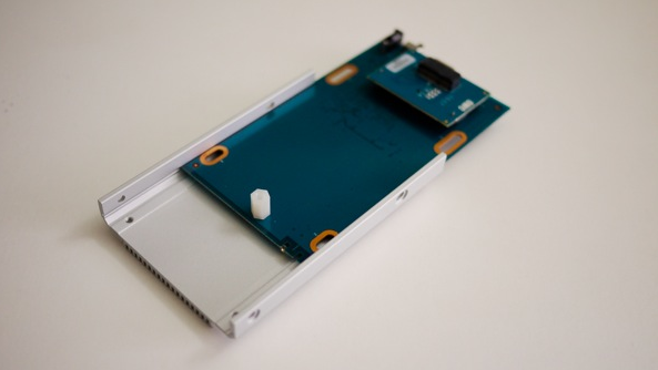 蘋果禁衛軍-2010 MacBook Air OWC 240GB 升級記。