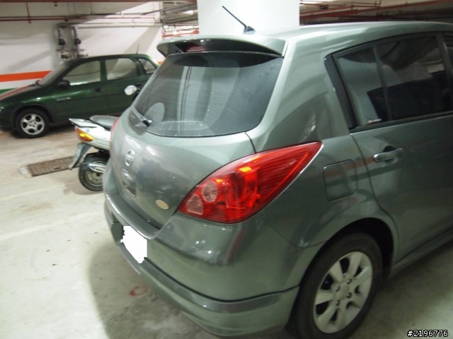 這樣算不算老車開箱??小Tiida當完禮車的午後寫真