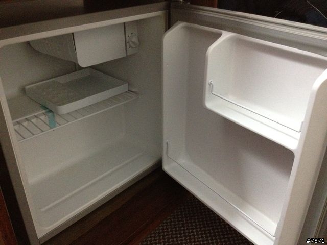 夜打 25 隻蚊子的"四星級格局"-高雄-現代飯店