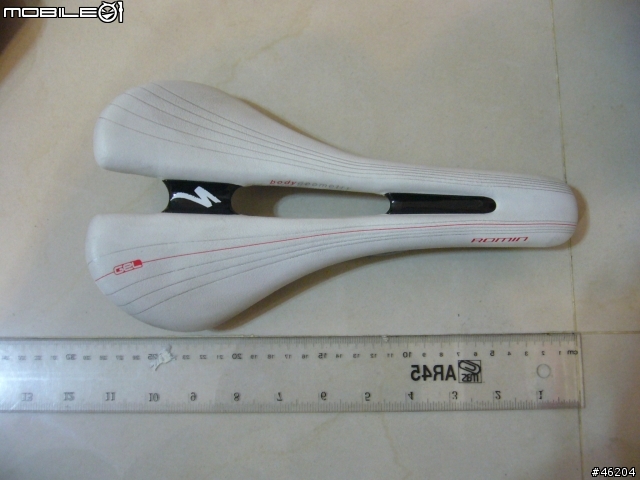 坐墊大亂鬥( Specialized vs Fizik vs Prologo )