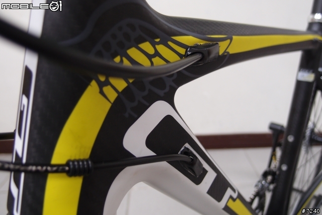 全台首發-2012 GTR Carbon Team