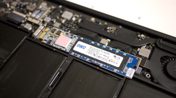 蘋果禁衛軍-2010 MacBook Air OWC 240GB 升級記。