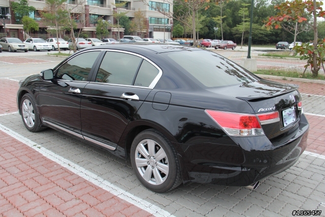 ACCORD 8.5 原廠改裝配件 開4小箱 (車內LED+後雙霧燈) DIY