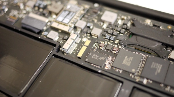 蘋果禁衛軍-2010 MacBook Air OWC 240GB 升級記。