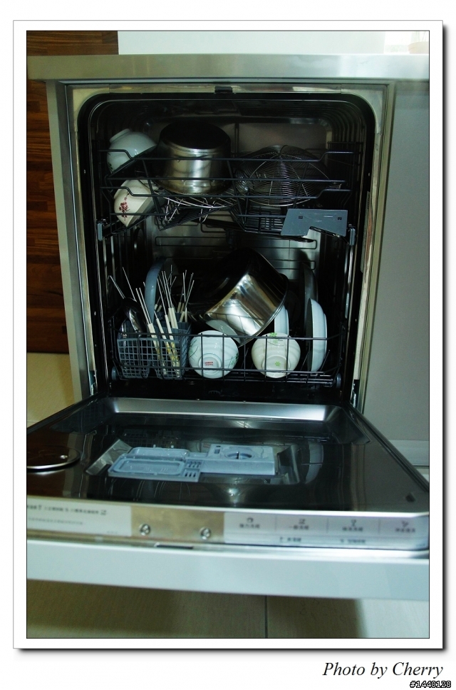<更新>使用一個多月之不鏽鋼枱面廚具