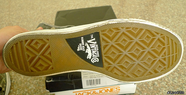 舒適好搭Jack & Jones 迷彩帆布鞋開箱&實穿