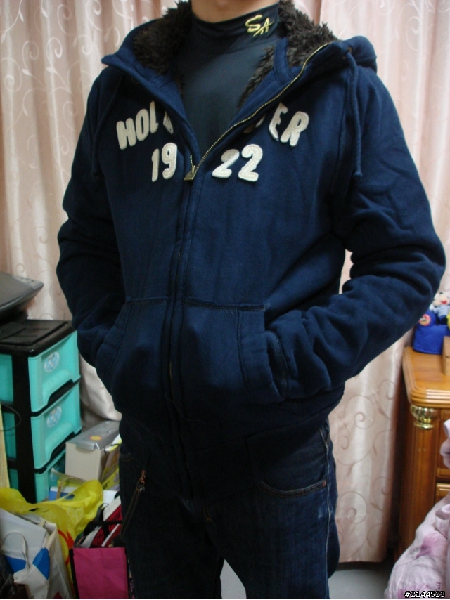 2012年買了近600美元一堆hollister跟兩件af A&F 第一次的開箱文 我失心瘋了..