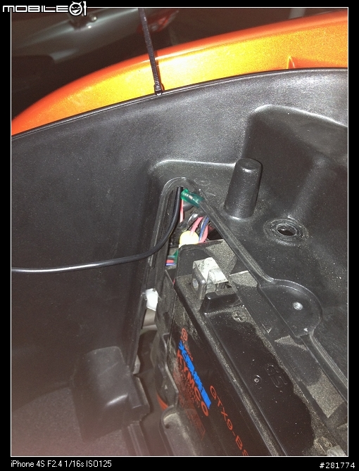心血來潮之racing土炮車箱廂燈(應該說是座墊燈)