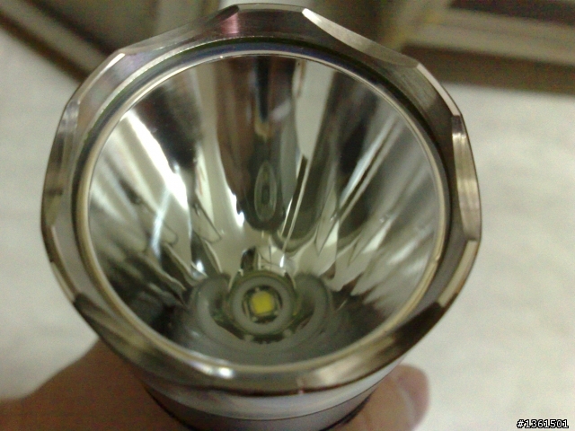 某牌子 CREE XML T6 X8手電筒
