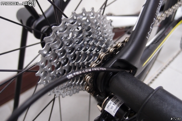 全台首發-2012 GTR Carbon Team