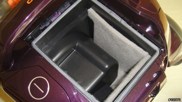 Electrolux ZUA-3860 吸塵器開箱 圖多