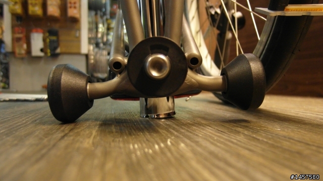 比例完美 優雅的車身線條 2012 Brompton & 2012 Brompton 清漆 Ti 版 眾多車友開箱改裝來分享