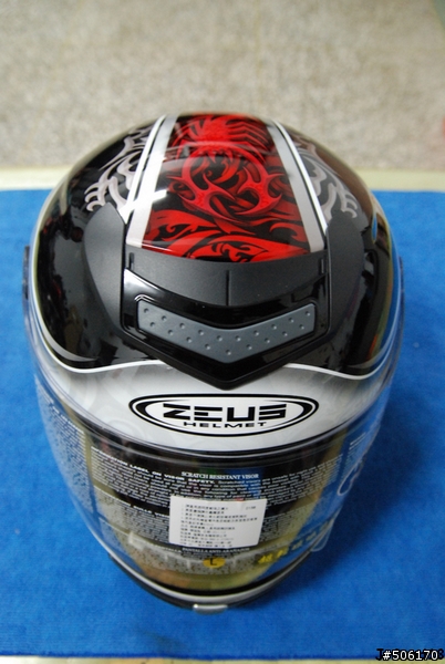 開箱ZEUS-1200E 超輕量碳纖維 N17紅蝎,新增02/11實際騎乘心得