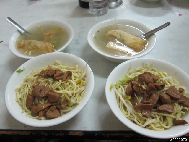 2012.02/04-02/14 -- 【衝阿~熱血吧!素食客】- 十一天環島之旅- one day