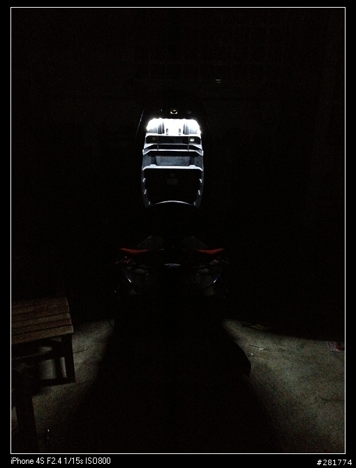 心血來潮之racing土炮車箱廂燈(應該說是座墊燈)