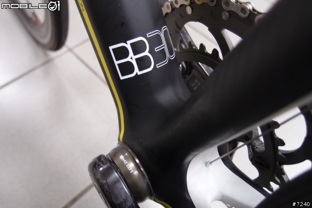 全台首發-2012 GTR Carbon Team