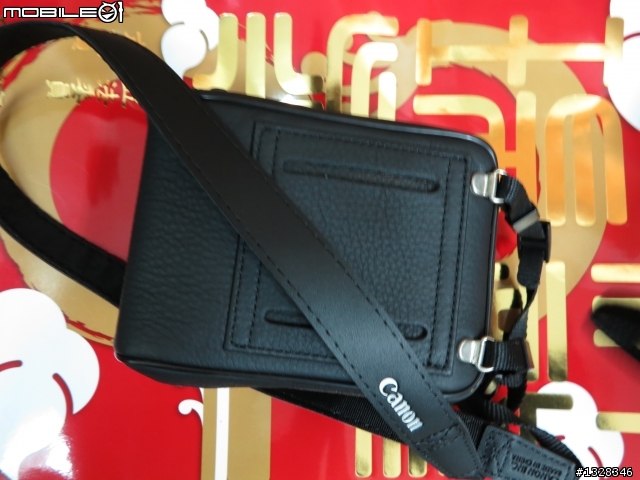 幫Canon G1 X配個相機皮套(原廠相機套很無言...)